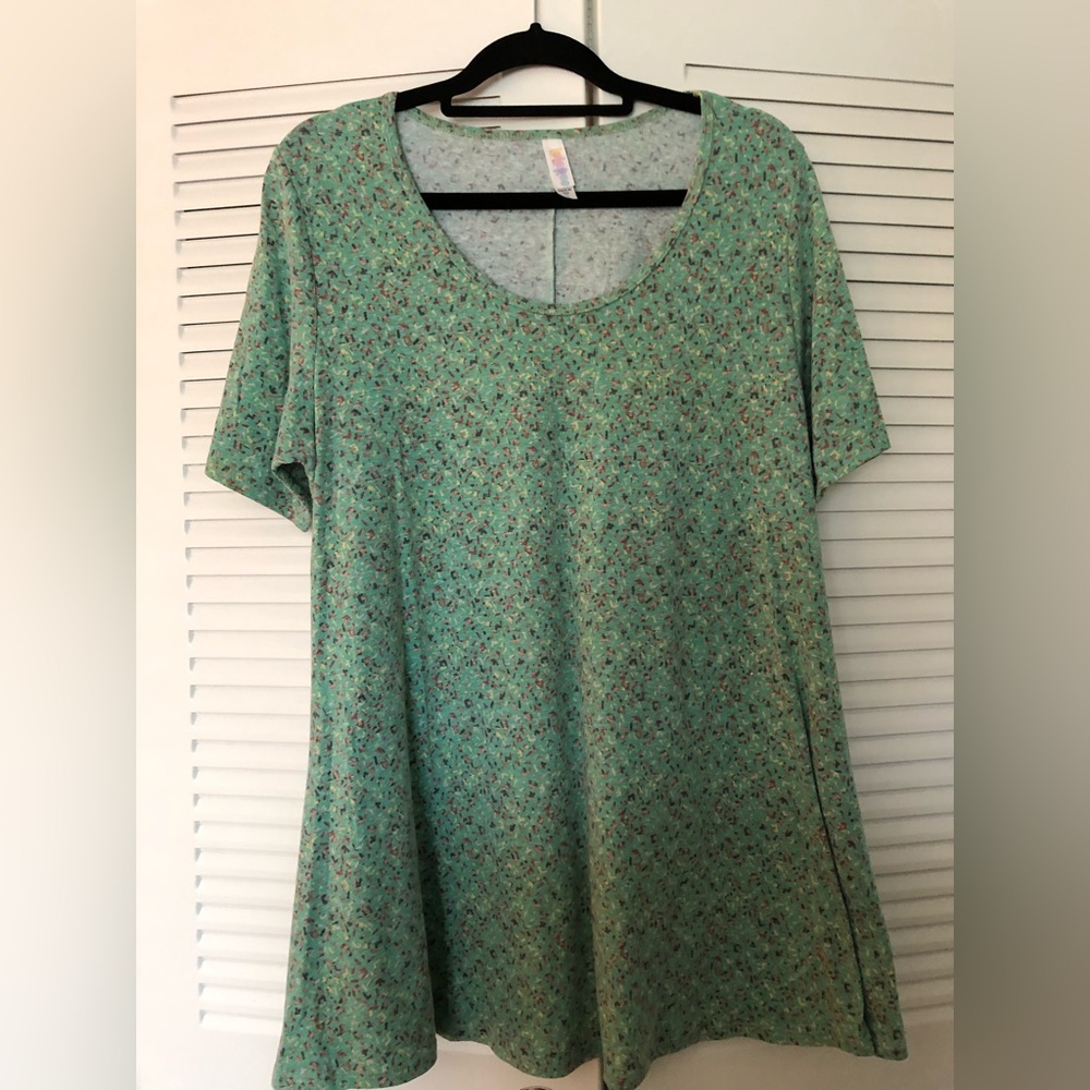 Women's LuLaRoe Mint Green Tunic Top Size XL
